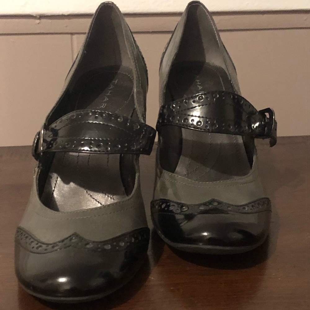 Tahari Shoes